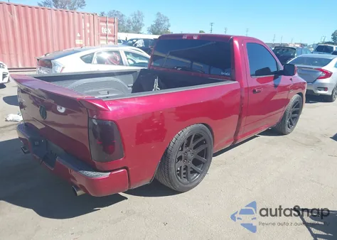 2014 Ram 1500 Express z USA, uszkodzony, nr VIN 3C6JR6AT2EG238125